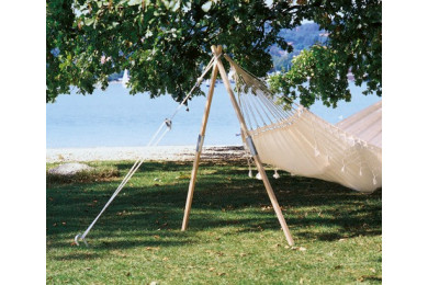 Madera wooden hammock frame