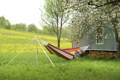 Madera wooden hammock frame